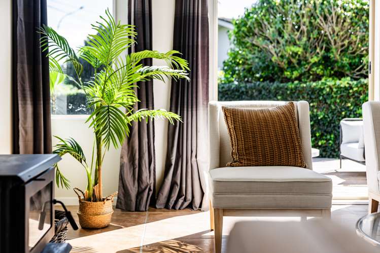 6 Forest Hill Road Henderson_22