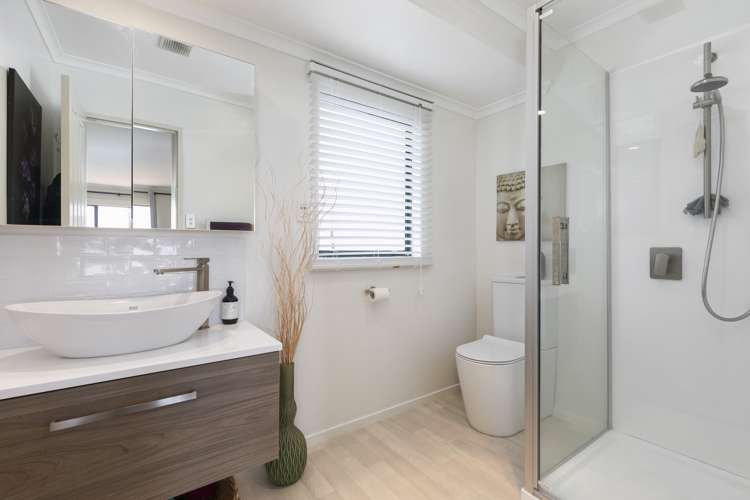 31 Philomel Crest Welcome Bay_9