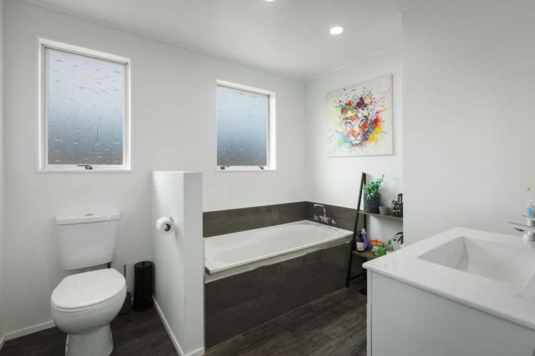 13 Washington Square Paeroa_12