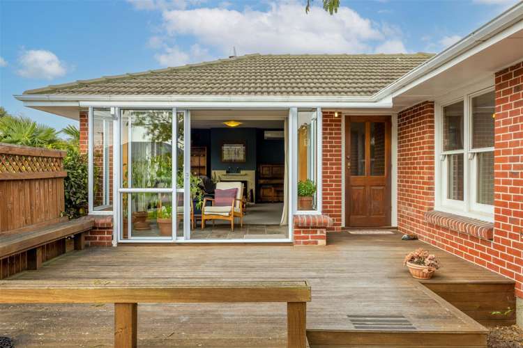 8 Torquay Place Bryndwr_15