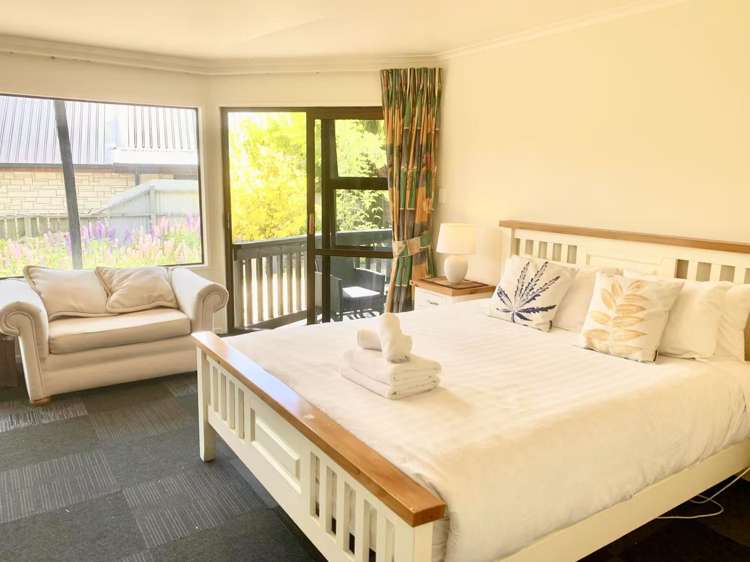 1 Burnett Place Lake Tekapo_9