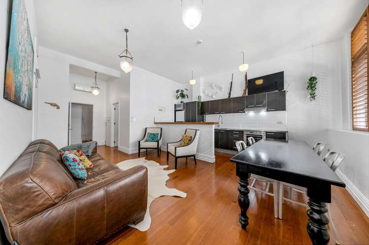 4/28 Anzac Avenue_3