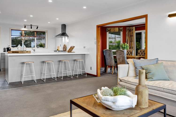 12a Julian Place Westown_7