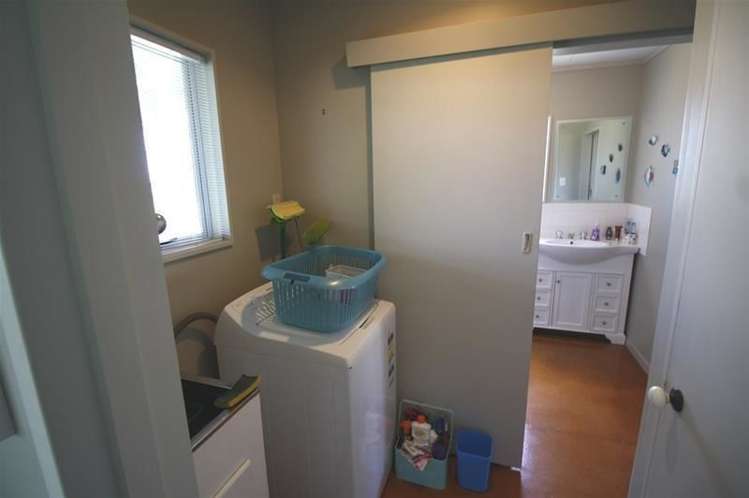 5 Fishermans Bend Whiritoa_12