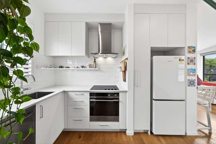 1/4 Glen Atkinson Street St Heliers_10