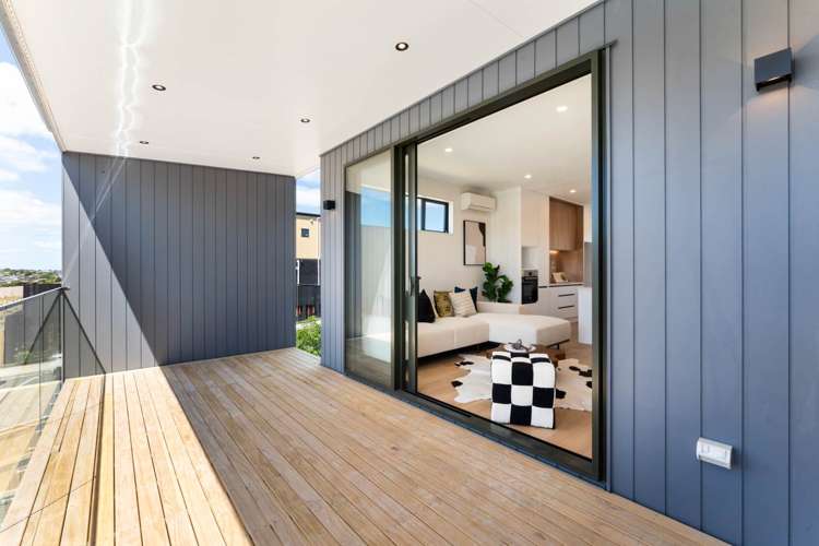 1 Heketara Way Westgate_11