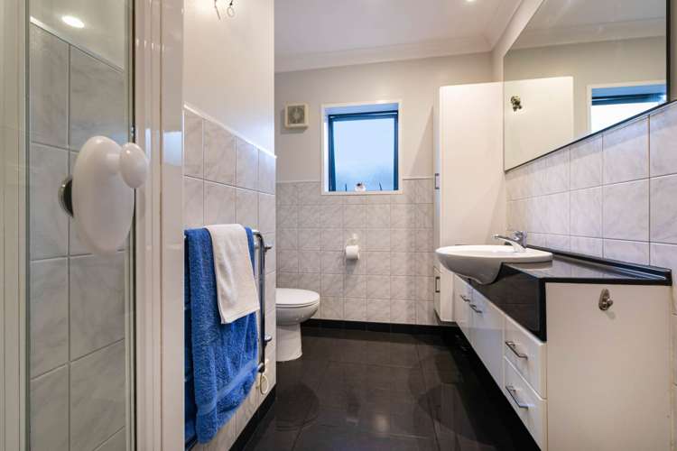 51A Isobel Road Greenhithe_20