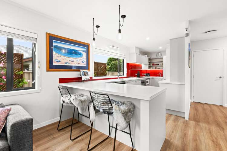 5 Anna Lane Raureka_2