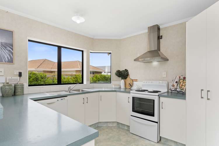 45 Ocean Crest Papamoa_6