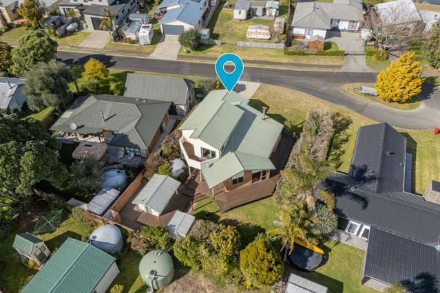 7 Martin Place Cooks Beach_3