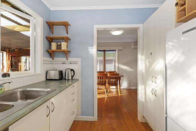 6 Marlene Avenue Te Atatu South_6