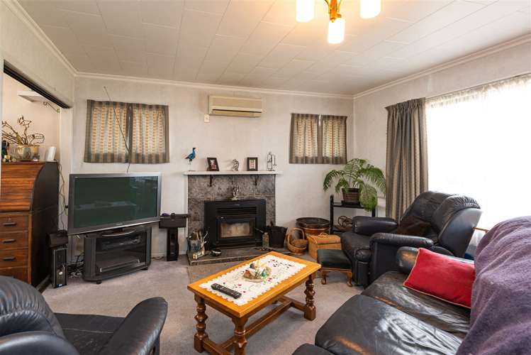 54 Wycola Avenue Hei Hei_5