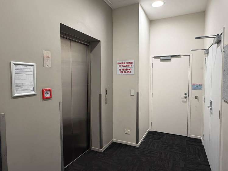 402/36 Eden Crescent_3