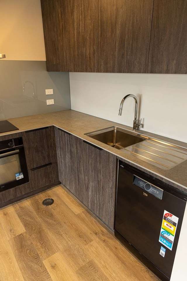 A/1 Hill Tops Way Stoke_4