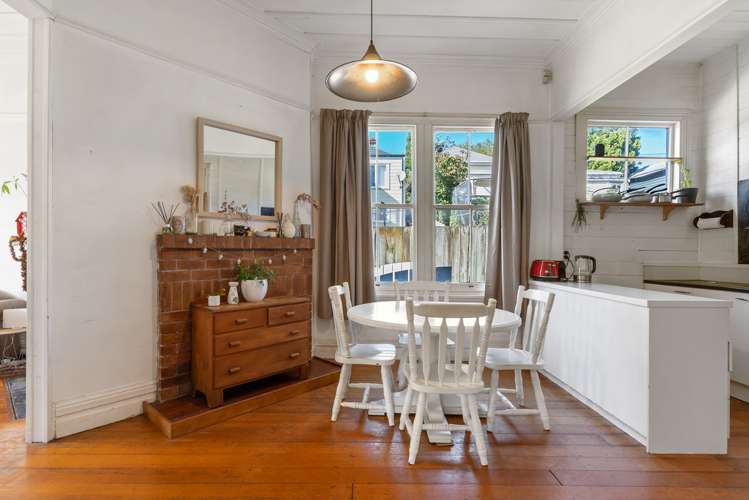 2 Mostyn Street Kingsland_7