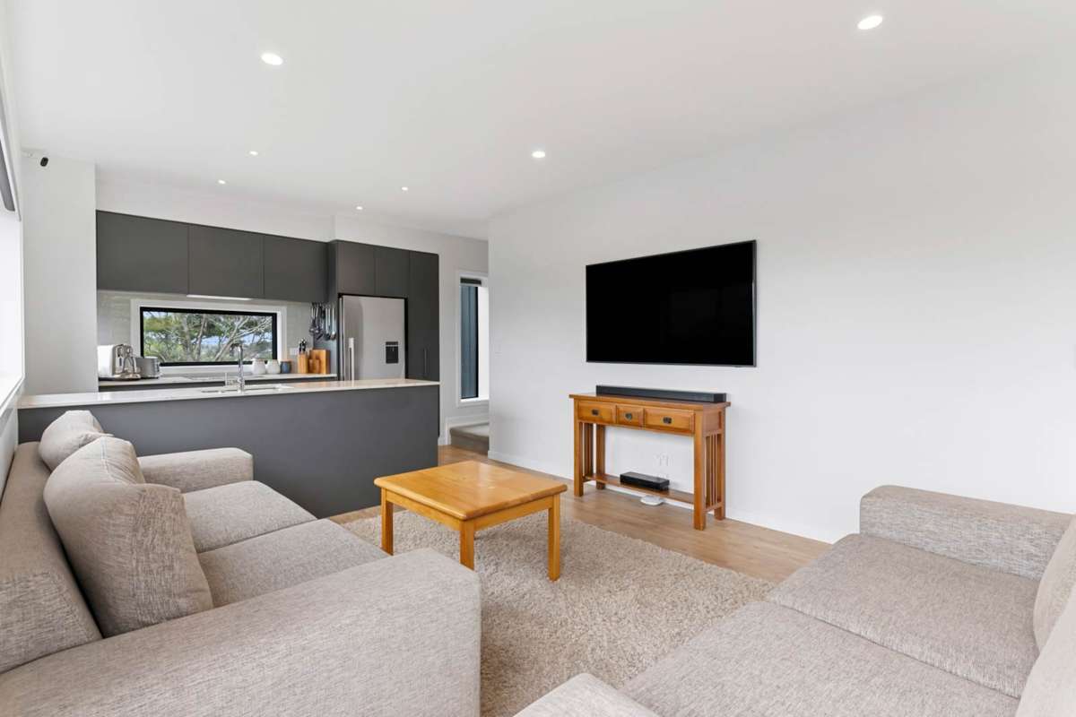 1/805 Riddell Road_3