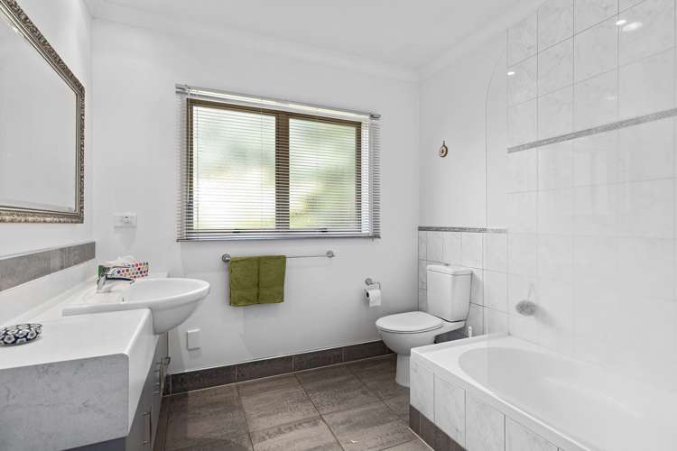 20a Alison Street Hamilton Lake_17