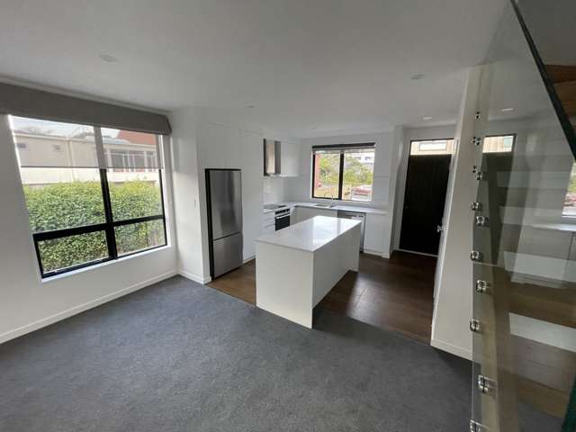 4/210 Karori Road Karori_3