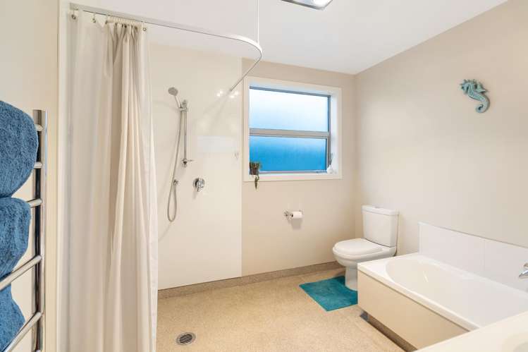 2d Rhodes Street Seaview_9