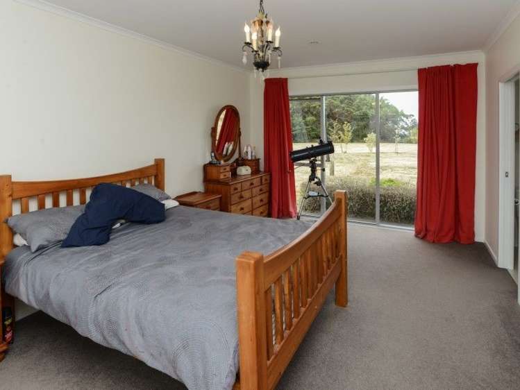 78a White Road Otane_6