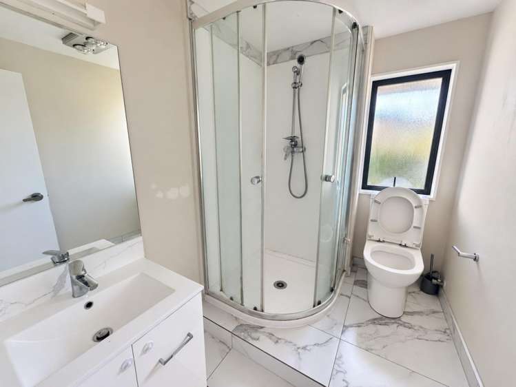 8a Barbados Dr 2361_2