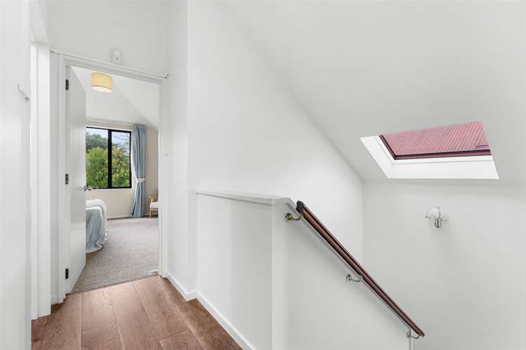 1/8 Cottesmore Close Burnside_16