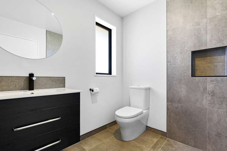 37 Claremont Crescent Amberley_13