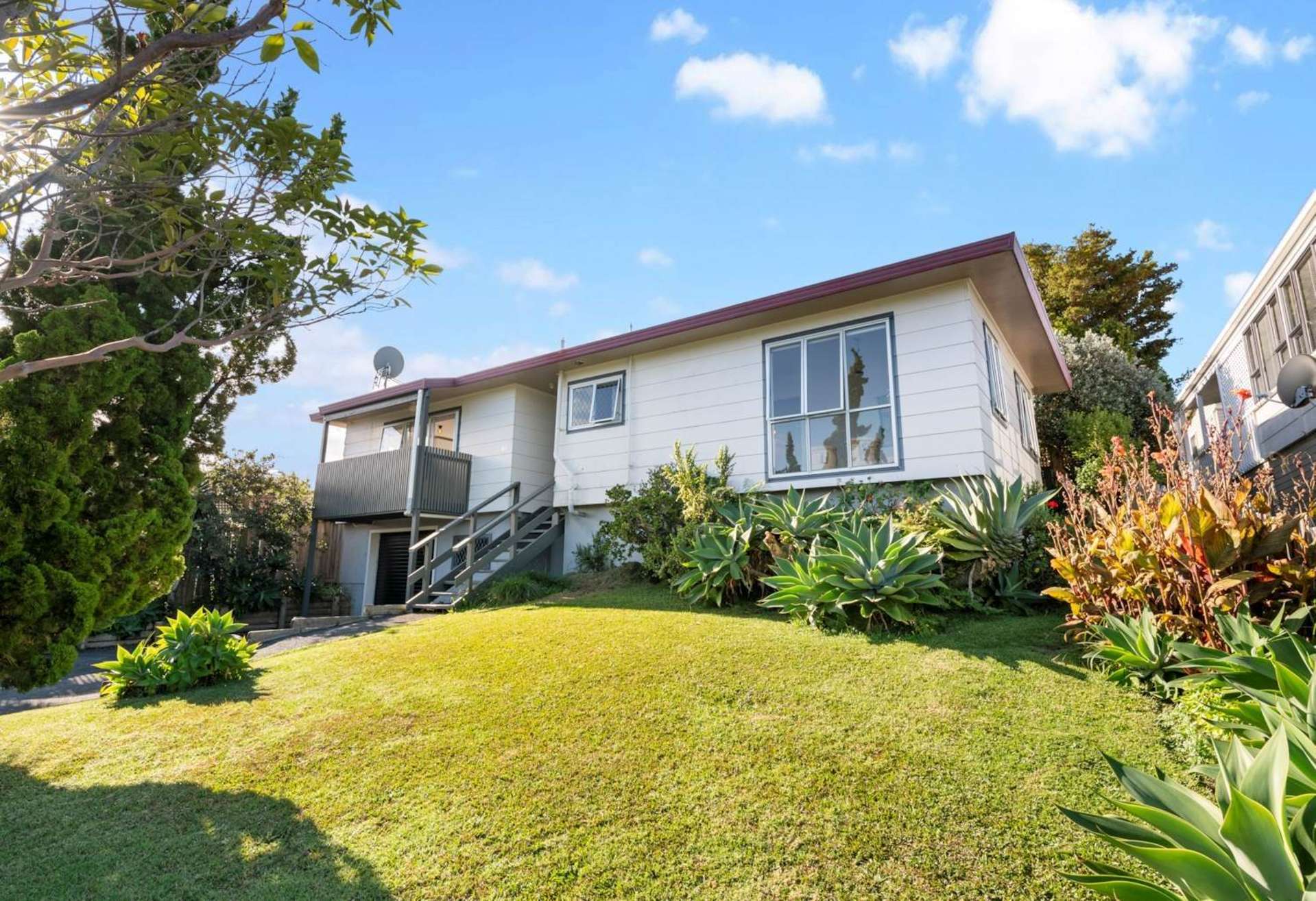 7a The Crescent Tindalls Beach_0