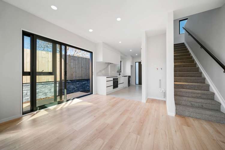 5 /8 Clutha Crescent Clover Park_4