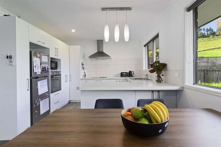 234 Ballintoy Park Drive Welcome Bay_7