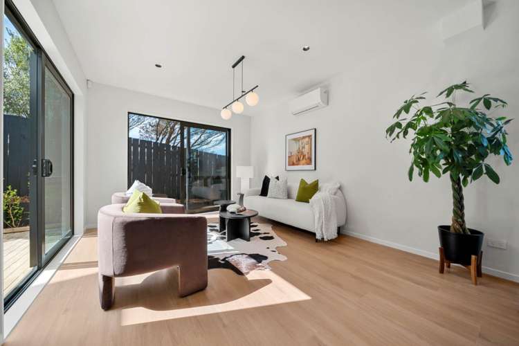 34B Ian Sage Avenue Torbay_1