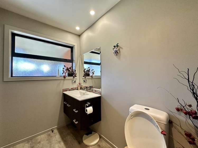 12 Elmwood Grove Tinwald_7