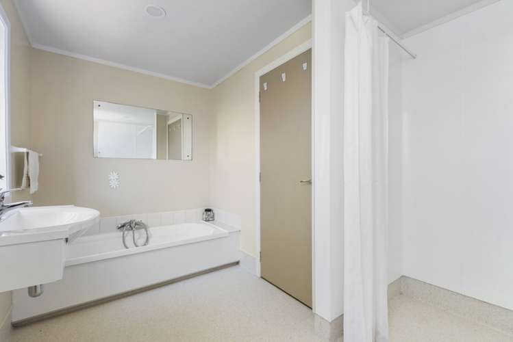 41 Robertson Street Glenholme_10