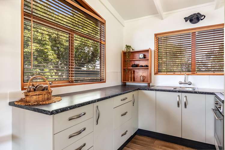 3 Costello Crescent Pukehina_2