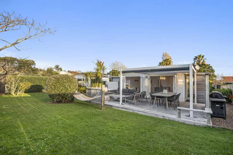 24 Nikau Road Oneroa_2