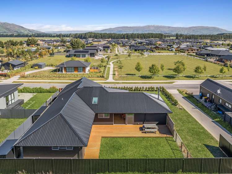 9 Brewster Crescent Lake Hawea_21