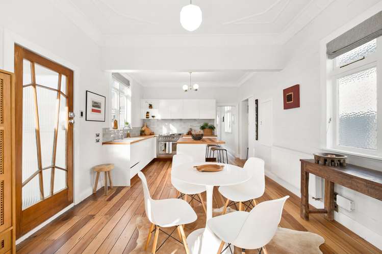 187 Onepu Road Lyall Bay_9