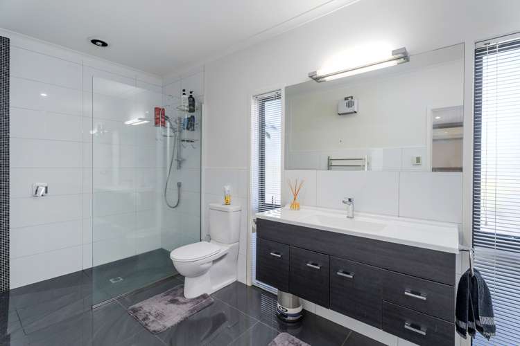 6 Roseberry Place Whitianga_20