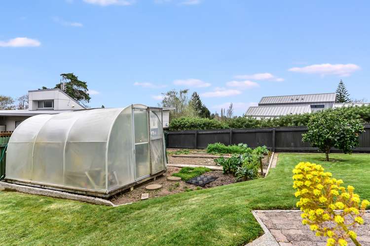 765 River Road Chartwell_6