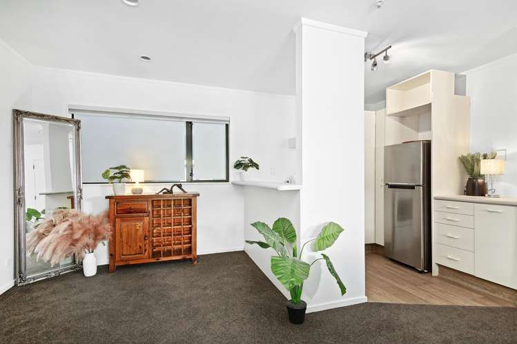 4/7 Raroa Road Lower Hutt_3