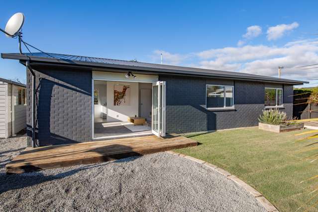 62a Travis Road Burwood_1