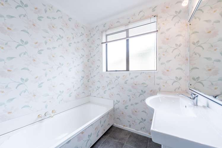 6 Orielton Place Gleniti_11