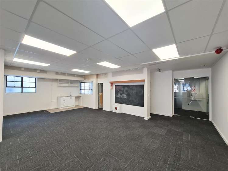 Level 2, 38 Courtenay Place Te Aro_4