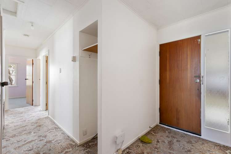 26 Waiwera Crescent Maupuia_11