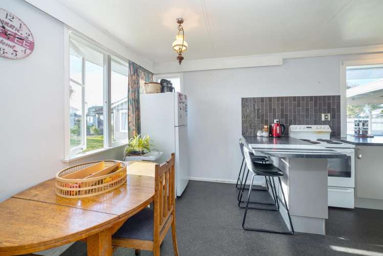 27 Kummer Crescent Masterton_4