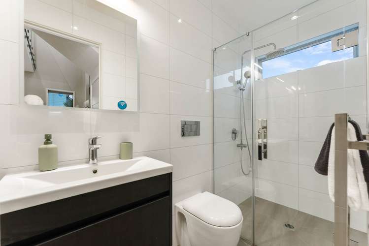 45 Tawera Road Greenlane_17