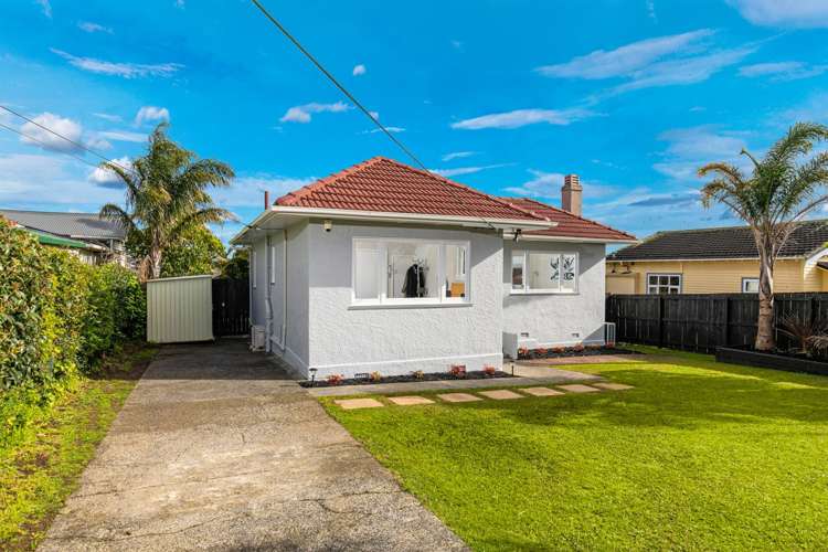 79 Astley Avenue New Lynn_17