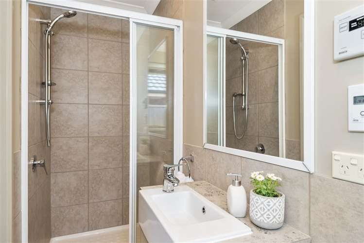 27 Little Oaks Drive Yaldhurst_8