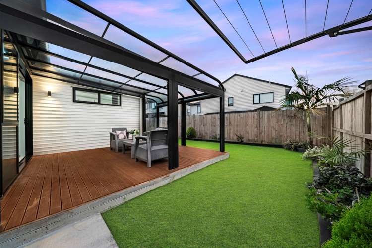 23 Ballyliffin Drive Flat Bush_13