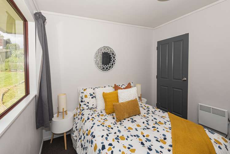 3 Pearce Drive Kamo_11